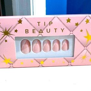 👑 Stunning Easy to Apply - Tip Beauty Baby Birthday Suit Short Nails 👑